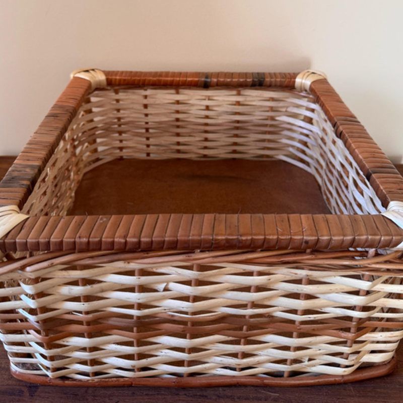 Modelo 9: bandeja rectangular de mimbre